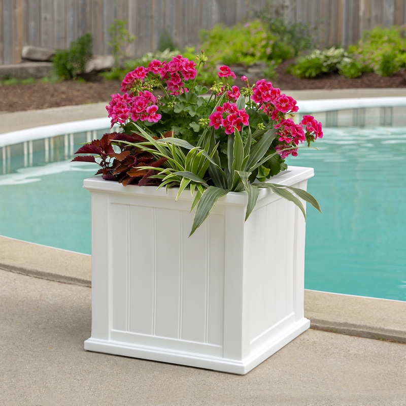 Cape Cod 20 Square Planter- White