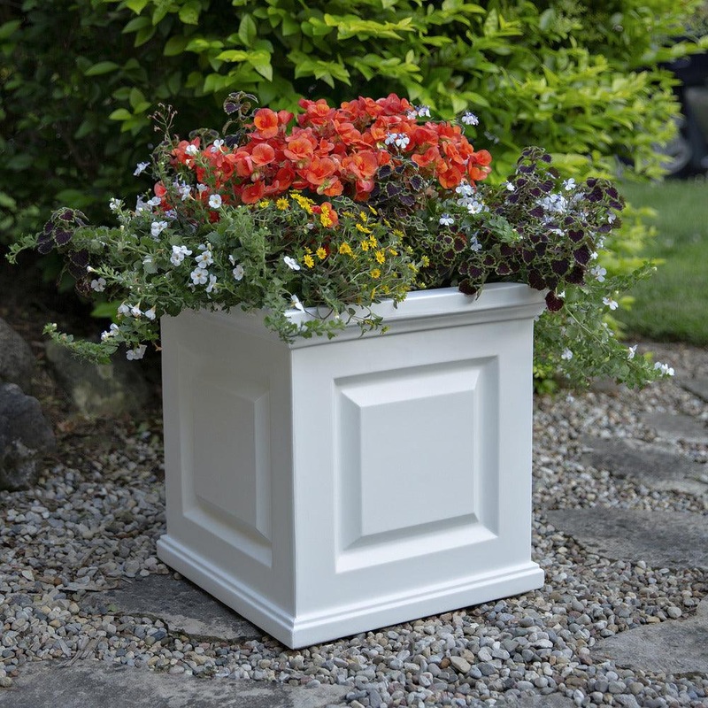 Nantucket 16 Square Planter – White