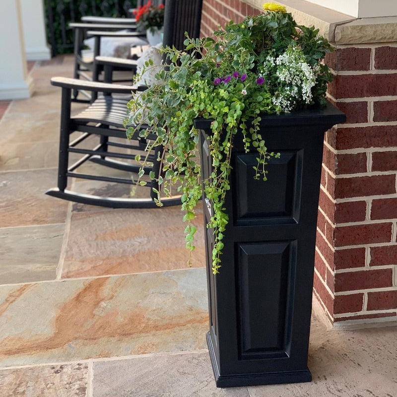 Nantucket 32 Tall Planter – Black