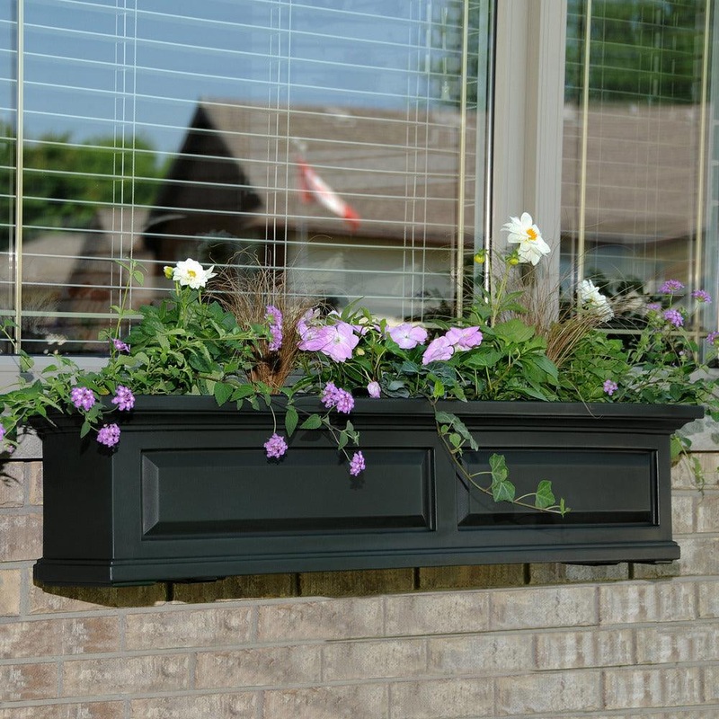 Nantucket 4′ Window Box – Black