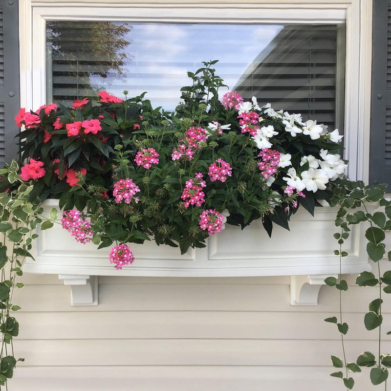 Nantucket 4′ Window Box  – White