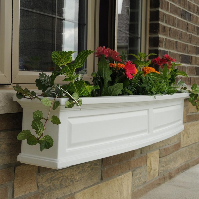 Nantucket 5′ Window Box – White
