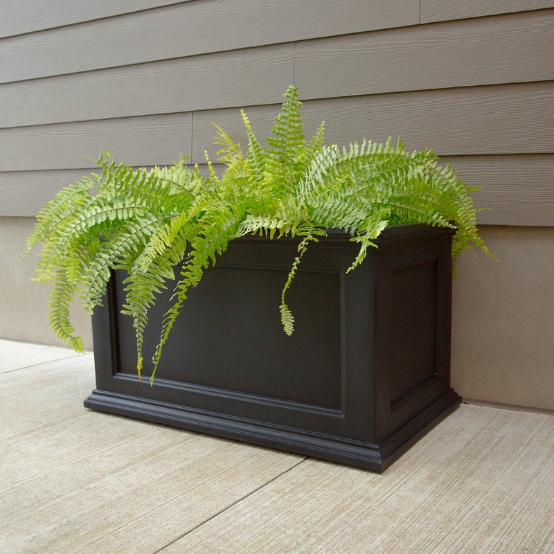 Fairfield 20×36 Planter – Black