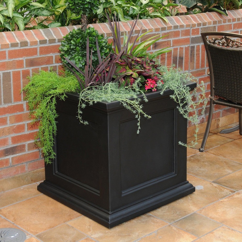 Fairfield 28 Square Planter – Black
