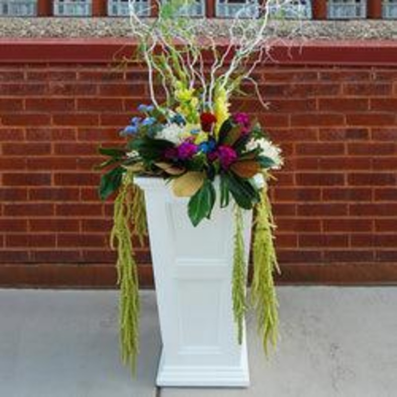 Fairfield 28 Tall Planter – White