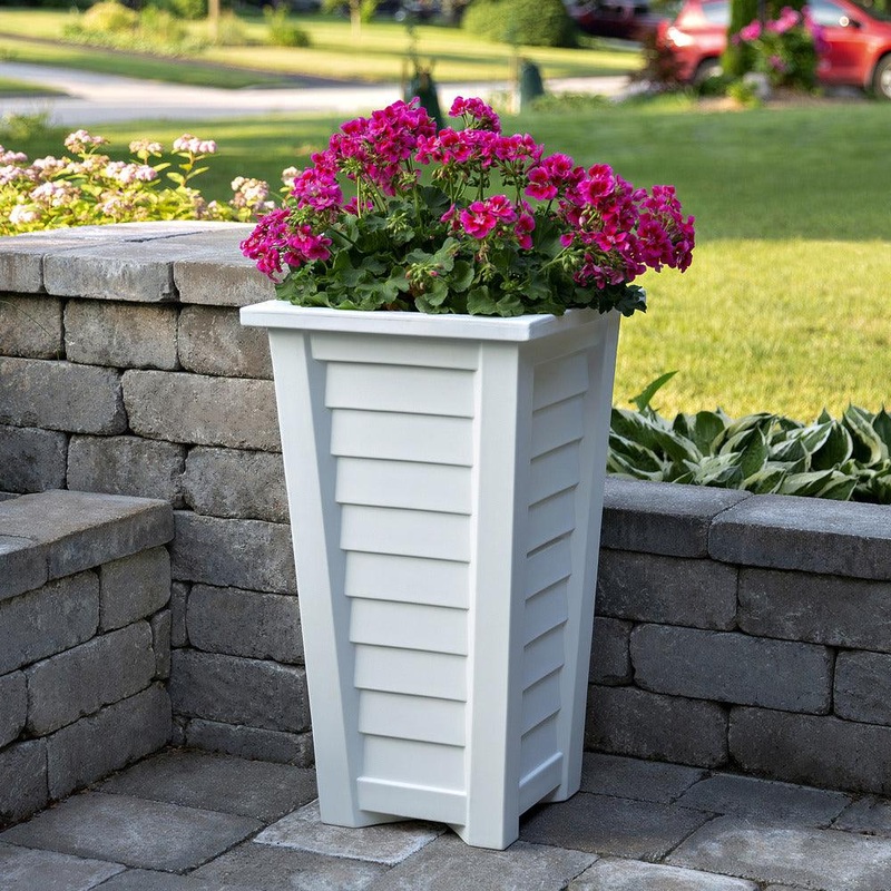 Lakeland 28 Tall Planter – White