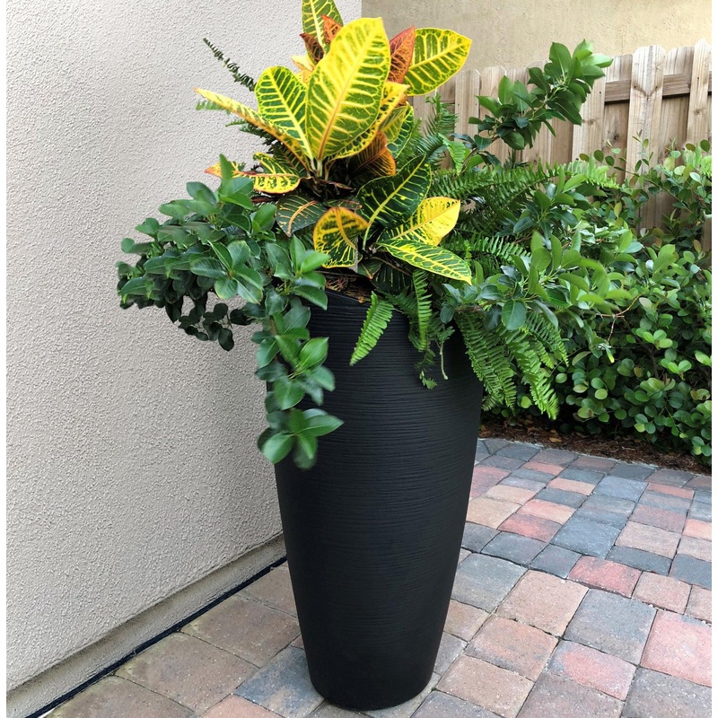 Modesto 32 Tall Planter – Black